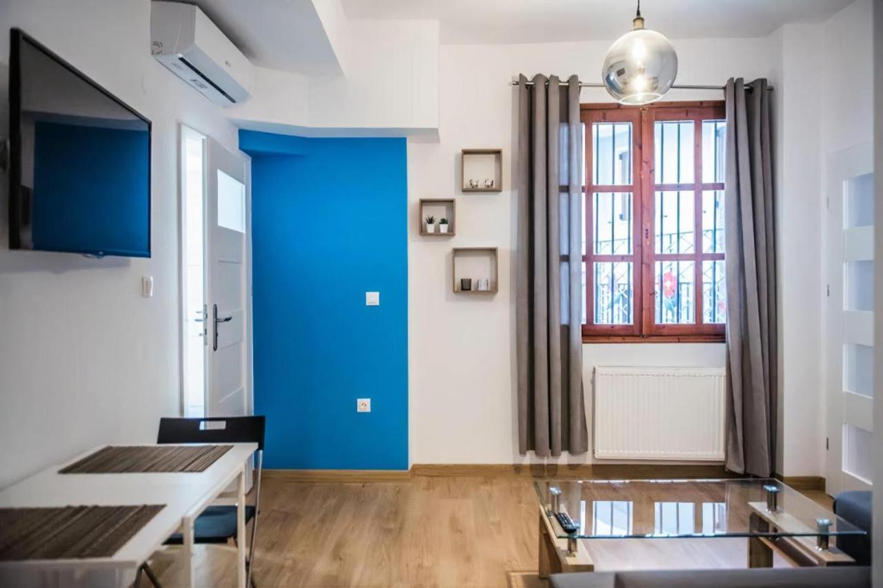 Blue Geranium With Private Backyard Apartment Thessaloniki Exterior photo